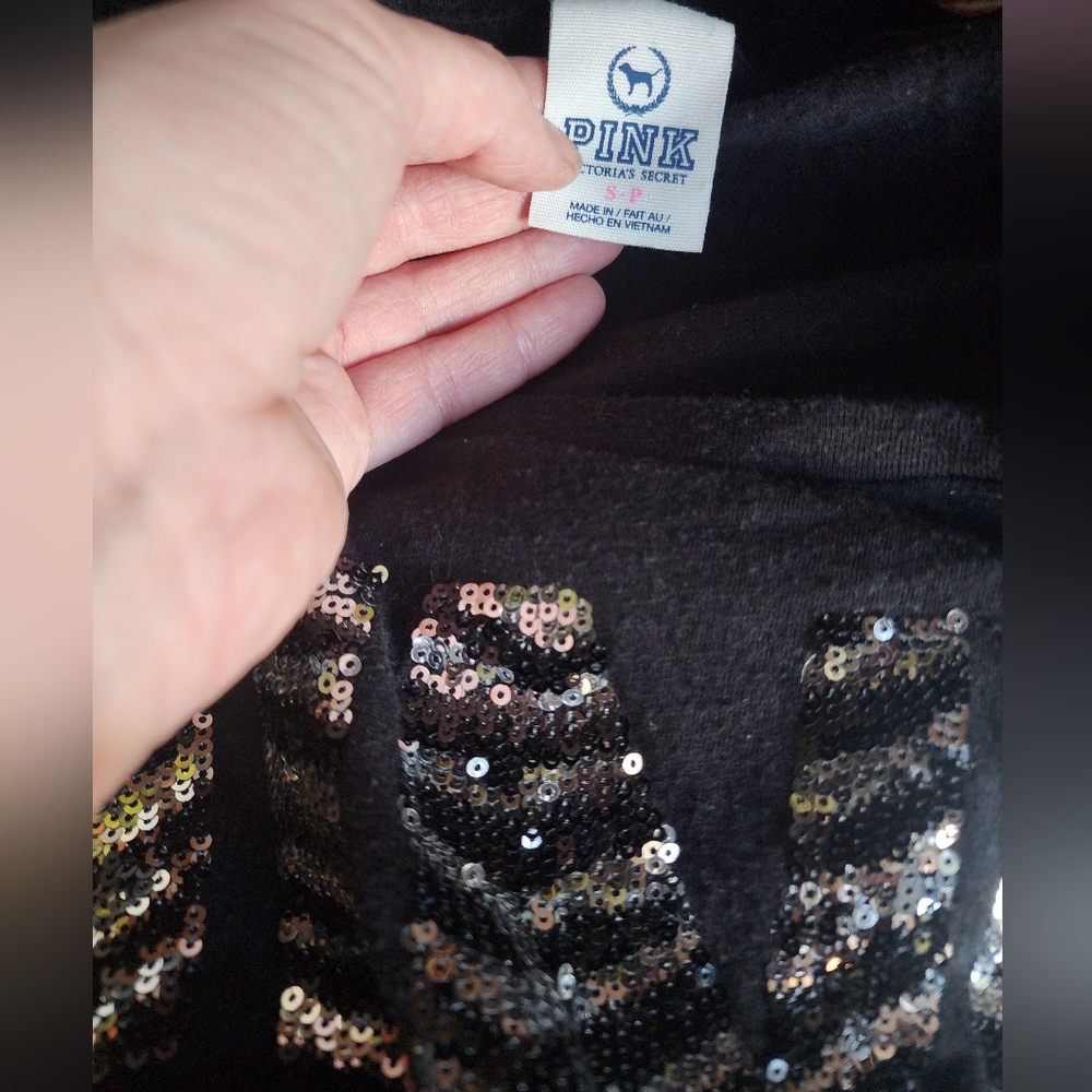 Victorias secret pink bling zebra tshirt (sequin, size s) y2k - Picture 3 of 3